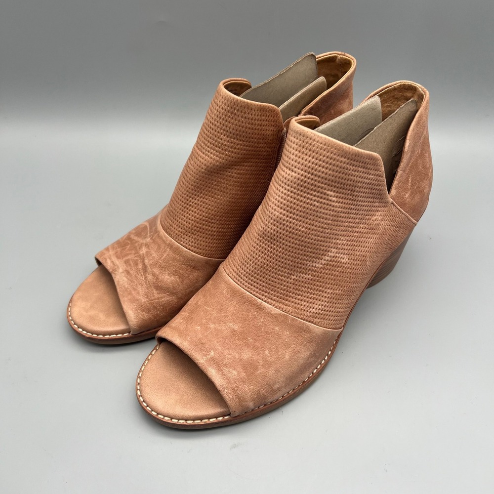 Sofft Sharnell Peep Toe Bootie Womens‎ 10M Rose Taupe Leather Perforated EUC